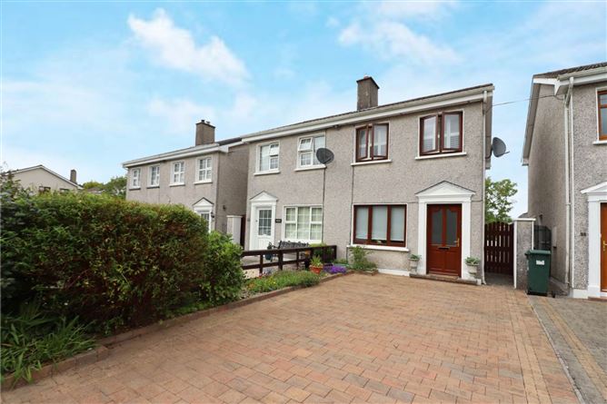24 Dangan Heights, Newcastle, County Galway