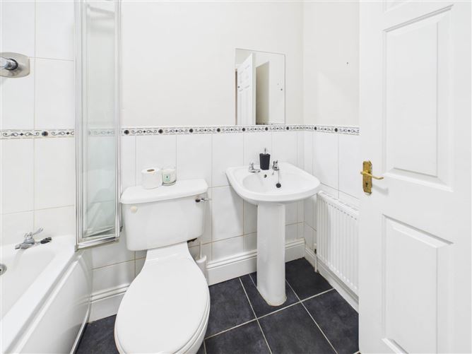62 Marina Court, Athy, County Kildare