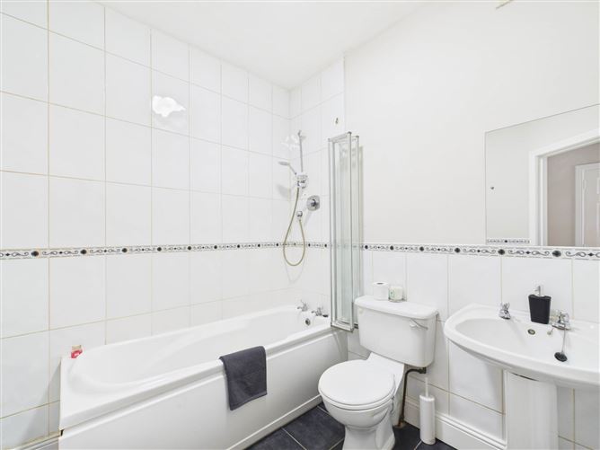 62 Marina Court, Athy, County Kildare