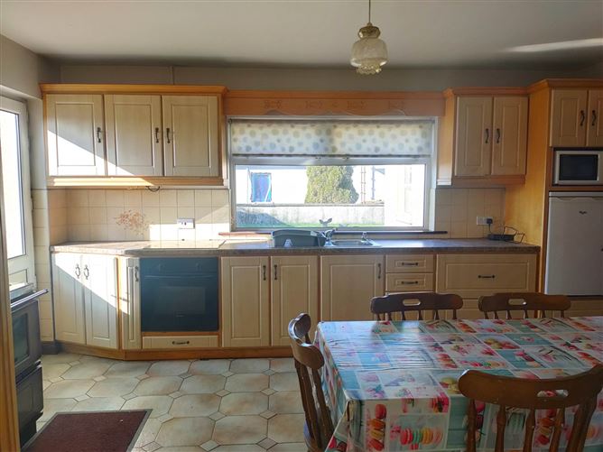 Cloonshecahill, New Inn, Ballinasloe, County Galway