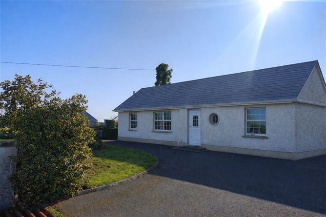 Cloonshecahill, New Inn, Ballinasloe, County Galway