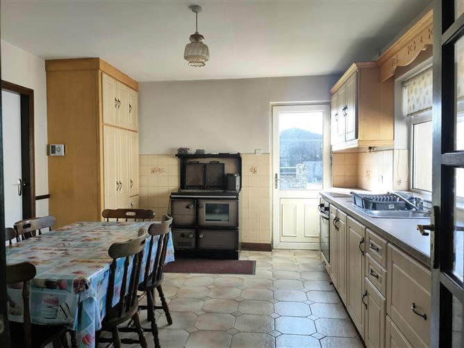 Cloonshecahill, New Inn, Ballinasloe, County Galway