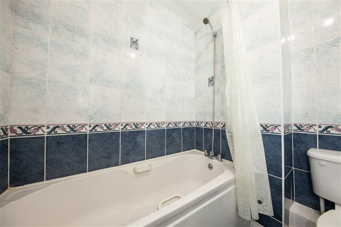 Photo 24 of 28 — 35 Parkview, Blanchardstown, Dublin 15