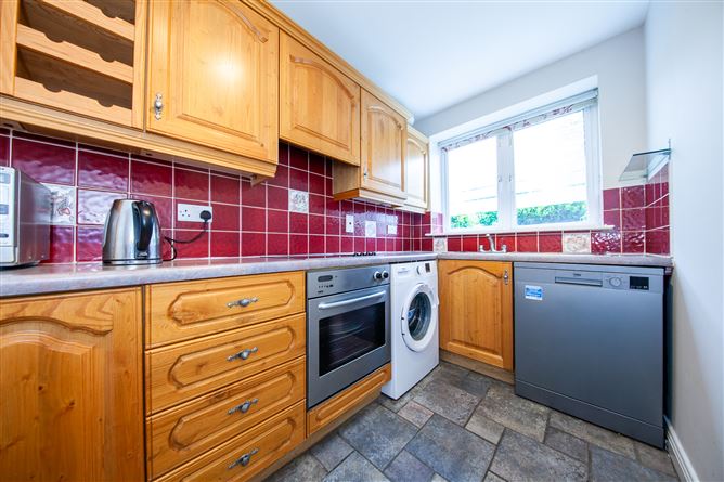Photo 11 of 28 — 35 Parkview, Blanchardstown, Dublin 15