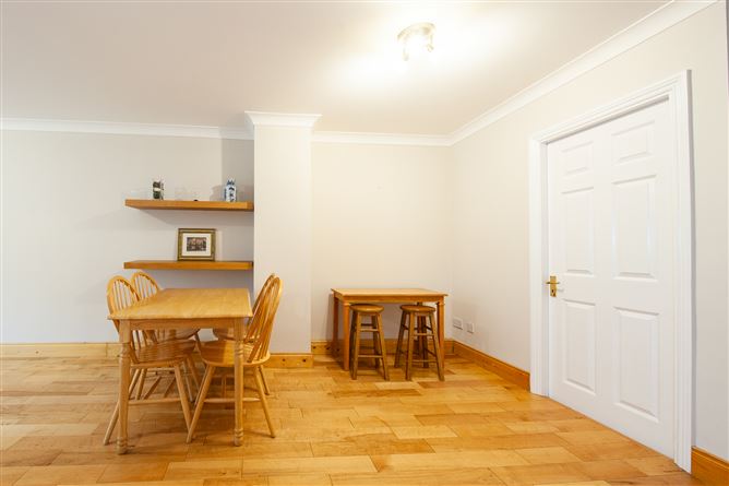 Photo 5 of 28 — 35 Parkview, Blanchardstown, Dublin 15