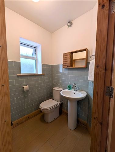 Photo 15 of 32 — 42 Clybaun Court, Clybaun Road, Knocknacarra, Galway City