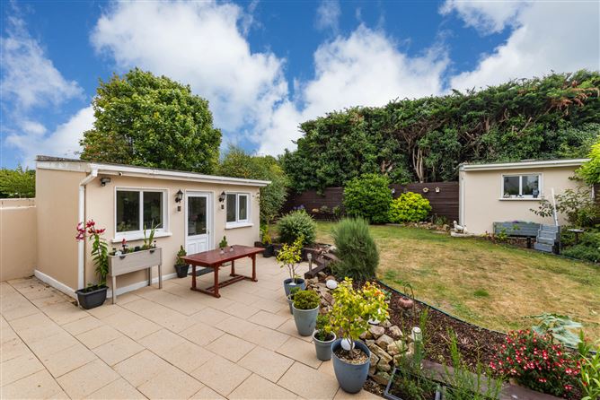 Photo 16 of 18 — 27 Thormanby Lawns, Howth, Co. Dublin