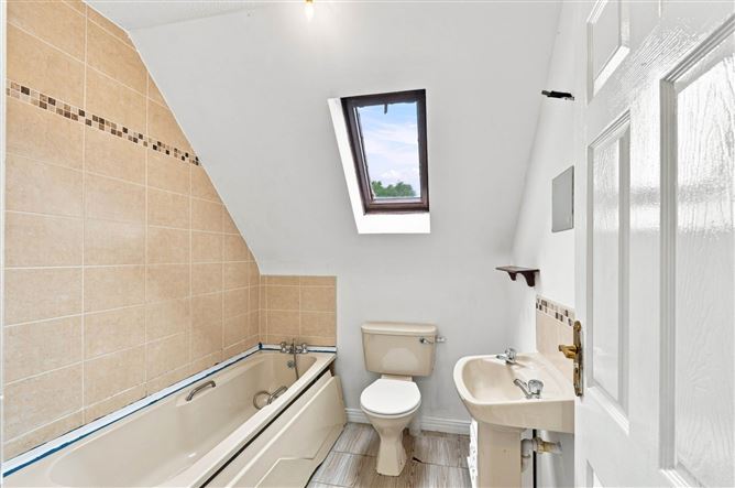 Photo 16 of 20 — 7 Newtown Court, Maynooth, County Kildare