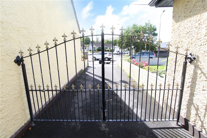 Clon Road, Ennis, Co. Clare
