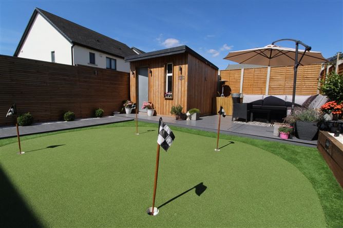 32 Hollywoodrath Crescent, Hollystown, Dublin 15