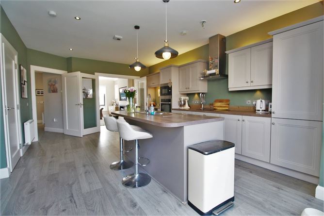 32 Hollywoodrath Crescent, Hollystown, Dublin 15