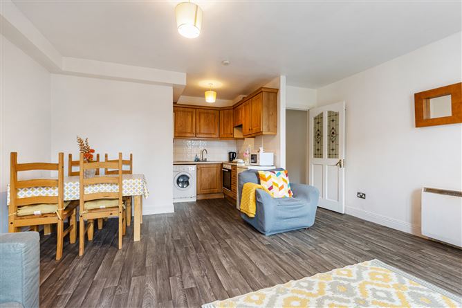 Apt 6, 97 Francis Street, Dublin 8