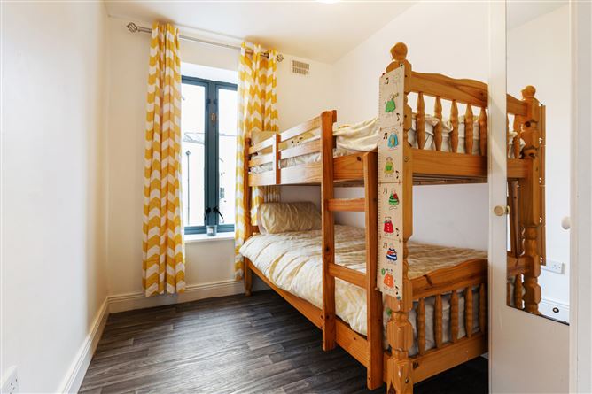 Apt 6, 97 Francis Street, Dublin 8