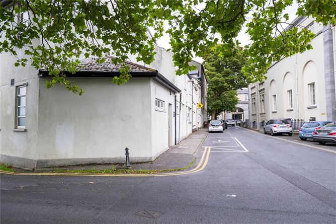 Waterside House, 5 Courthouse Square, Woodquay, City Centre, Galway City