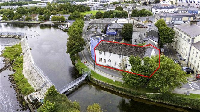 Waterside House, 5 Courthouse Square, Woodquay, City Centre, Galway City