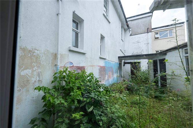 Waterside House, 5 Courthouse Square, Woodquay, City Centre, Galway City
