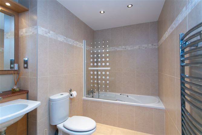1 Hazelbrook, Upper Kilmacud Road, Stillorgan, Co. Dublin