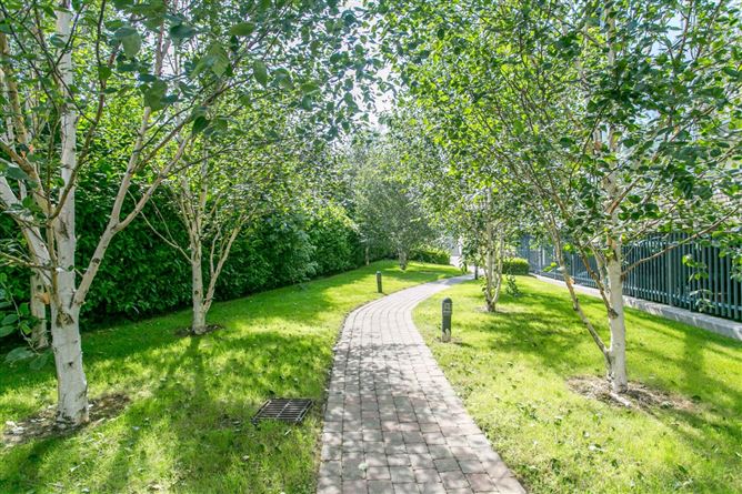 1 Hazelbrook, Upper Kilmacud Road, Stillorgan, Co. Dublin