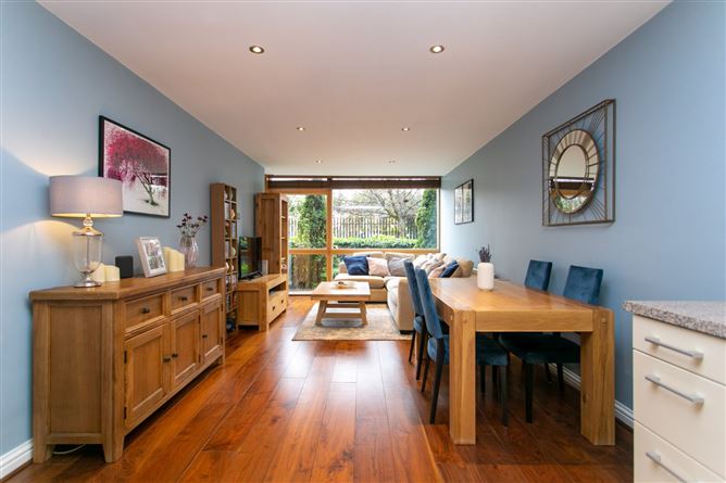 1 Hazelbrook, Upper Kilmacud Road, Stillorgan, Co. Dublin