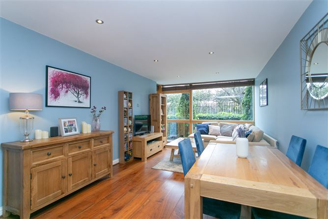 1 Hazelbrook, Upper Kilmacud Road, Stillorgan, Co. Dublin