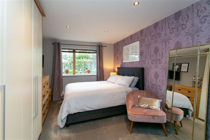 1 Hazelbrook, Upper Kilmacud Road, Stillorgan, Co. Dublin