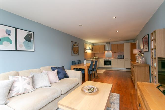 1 Hazelbrook, Upper Kilmacud Road, Stillorgan, Co. Dublin