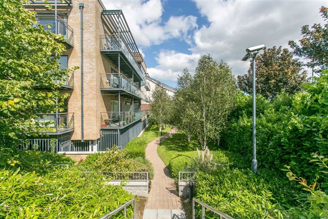 1 Hazelbrook, Upper Kilmacud Road, Stillorgan, Co. Dublin