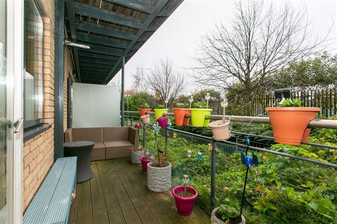 1 Hazelbrook, Upper Kilmacud Road, Stillorgan, Co. Dublin