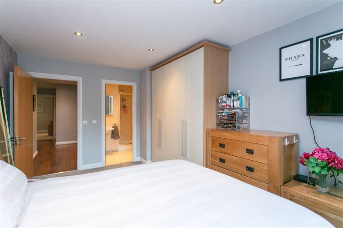 1 Hazelbrook, Upper Kilmacud Road, Stillorgan, Co. Dublin