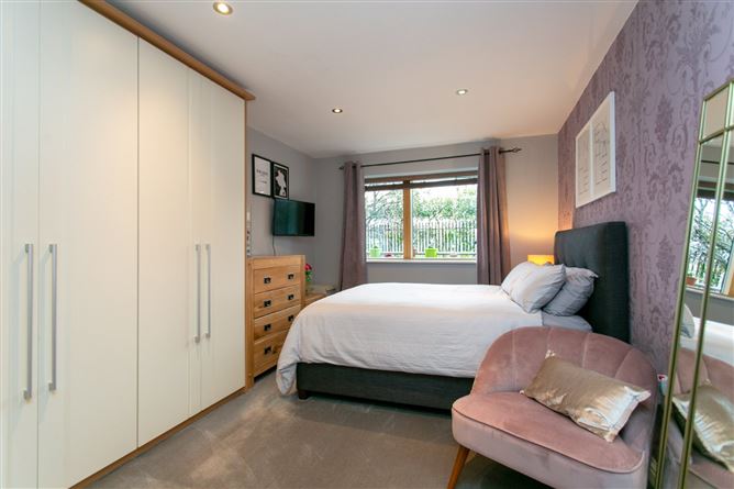 1 Hazelbrook, Upper Kilmacud Road, Stillorgan, Co. Dublin