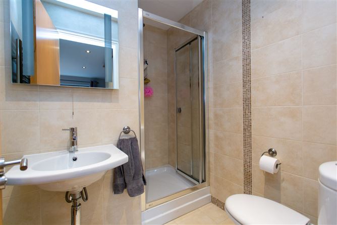 1 Hazelbrook, Upper Kilmacud Road, Stillorgan, Co. Dublin