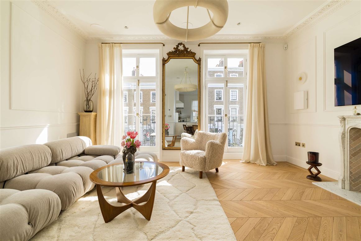 Elegant Primrose,London,Greater London,United Kingdom