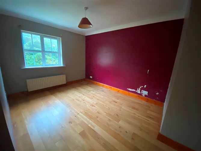 Photo 21 of 25 — 36 Lisnennan Court, Letterkenny, Co. Donegal