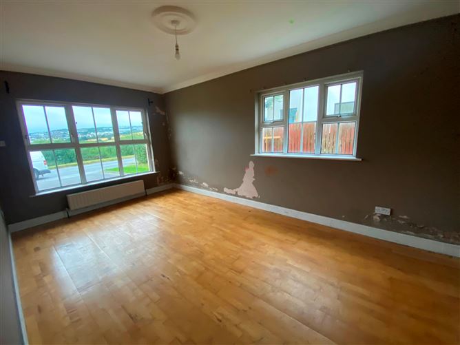 Photo 15 of 25 — 36 Lisnennan Court, Letterkenny, Co. Donegal