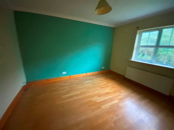 Photo 18 of 25 — 36 Lisnennan Court, Letterkenny, Co. Donegal