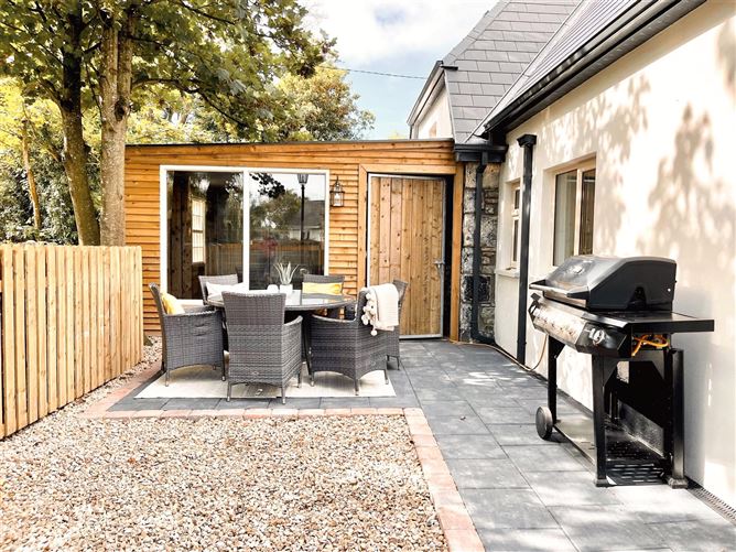 The Cottage, Tieraclea Lower, Tarbert, Co. Kerry