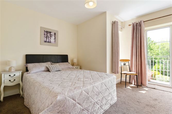 8 Shanagarry, Milltown, Dublin 6