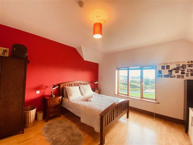 5 Railway Village, Lordship, Dundalk, County Louth