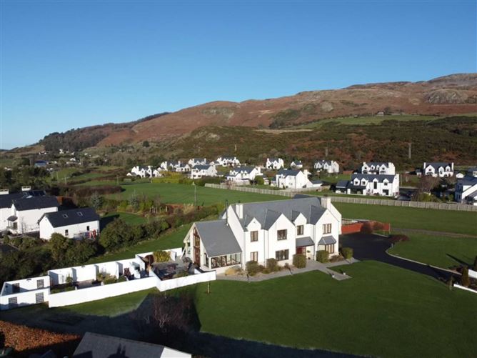 5 Railway Village, Lordship, Dundalk, County Louth