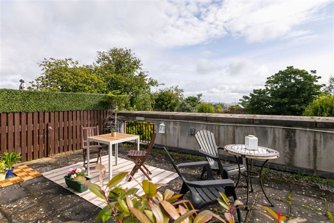 31 The Green, Kensington Lodge, Rochestown Avenue, Dun Laoghaire, Co. Dublin