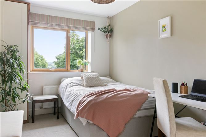 31 The Green, Kensington Lodge, Rochestown Avenue, Dun Laoghaire, Co. Dublin
