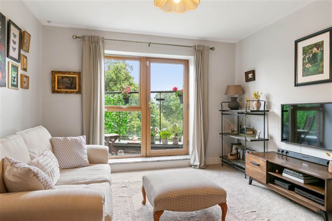 31 The Green, Kensington Lodge, Rochestown Avenue, Dun Laoghaire, Co. Dublin