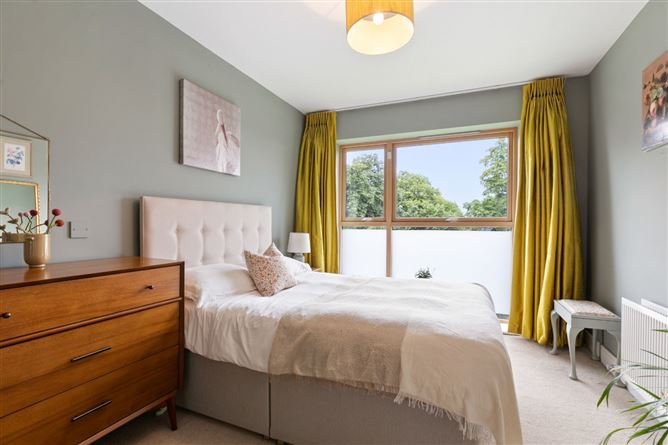31 The Green, Kensington Lodge, Rochestown Avenue, Dun Laoghaire, Co. Dublin