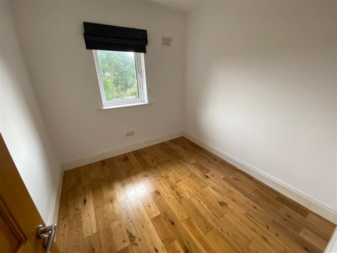 21 The Greens, Little Island, Cork
