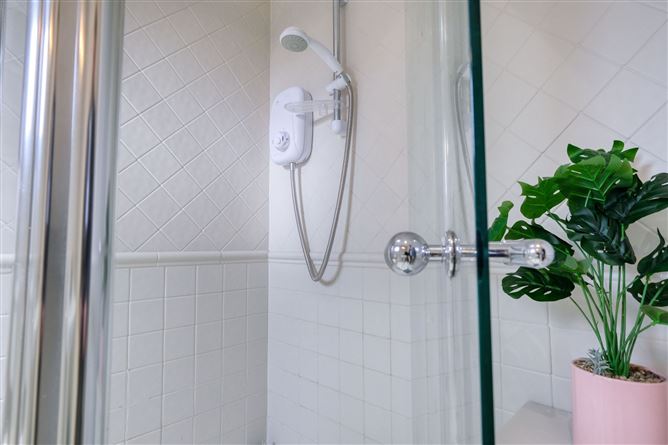 28 Abbeycartron, Longford Town, Co. Longford