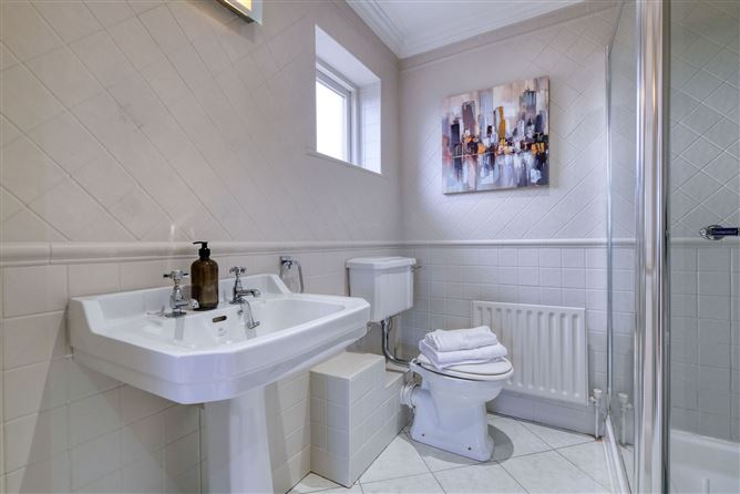 28 Abbeycartron, Longford Town, Co. Longford