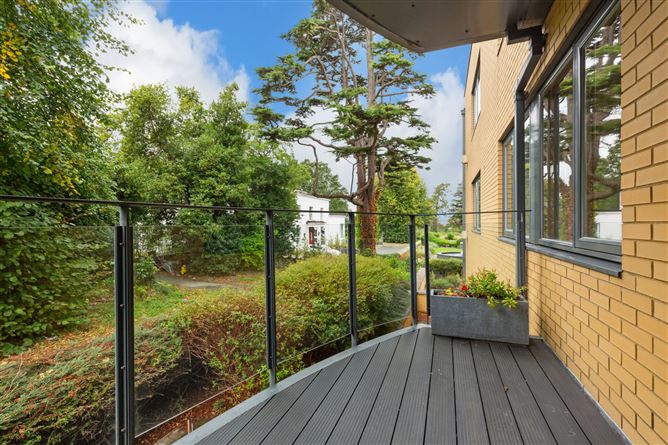 42 The Pavilion, Roebuck Hill, Clonskeagh, Dublin 14