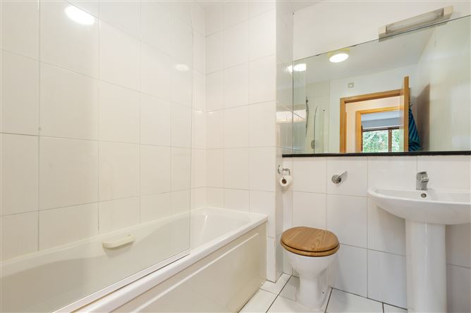 42 The Pavilion, Roebuck Hill, Clonskeagh, Dublin 14