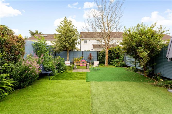 Photo 18 of 23 — 9 Griffeen Glen Crescent, Griffeen Glen, Lucan, County Dublin
