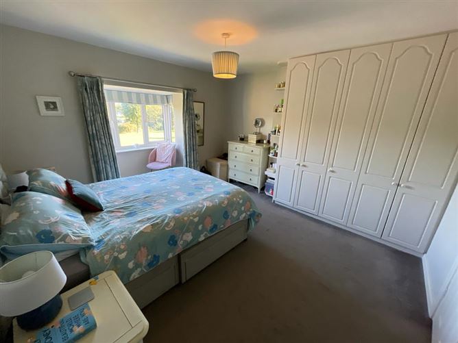 2 Gate Lodge, Castle Road, Blackrock, Cork